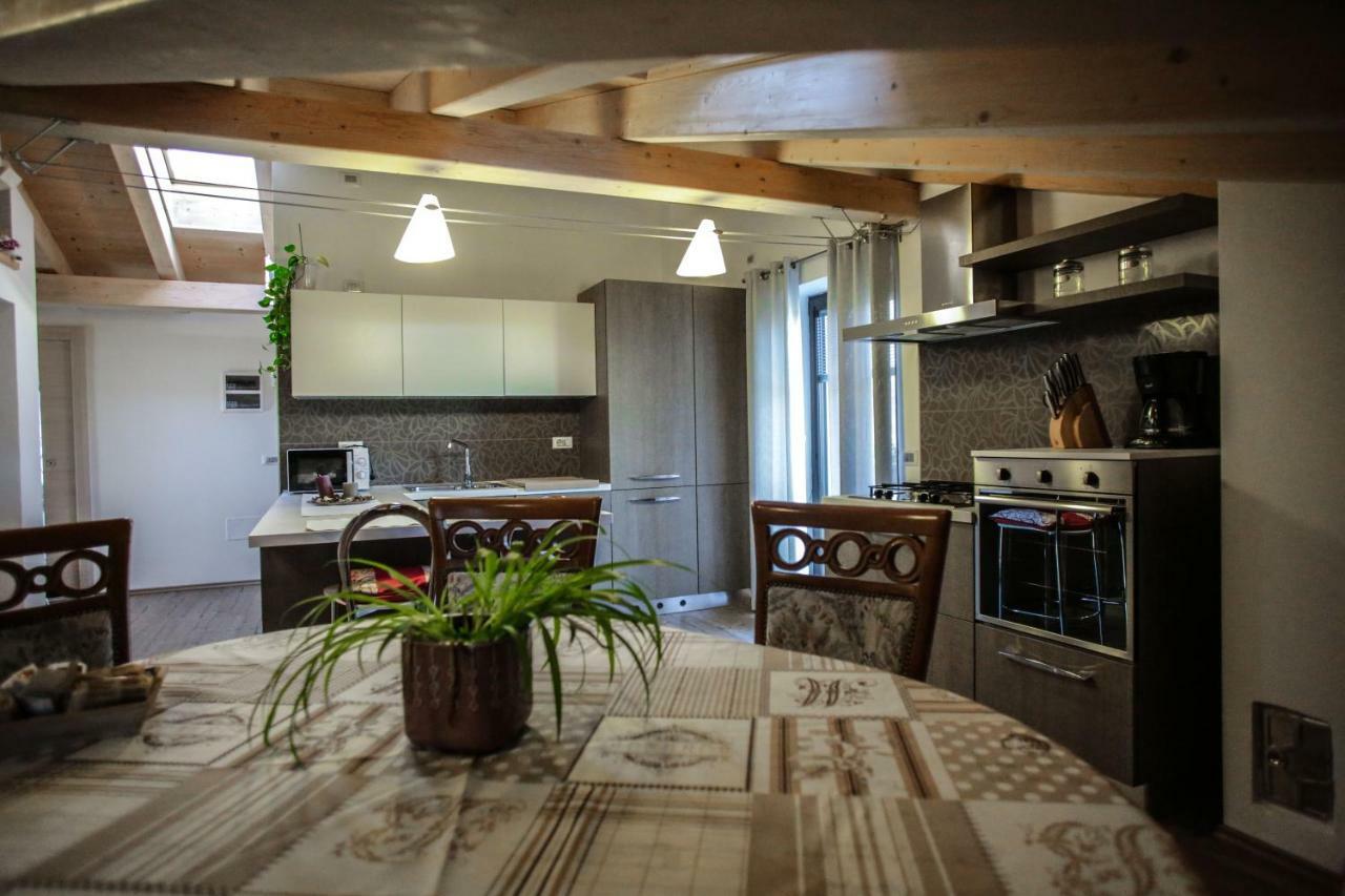 Ferienwohnung Casa De Val Calceranica al Lago Exterior foto