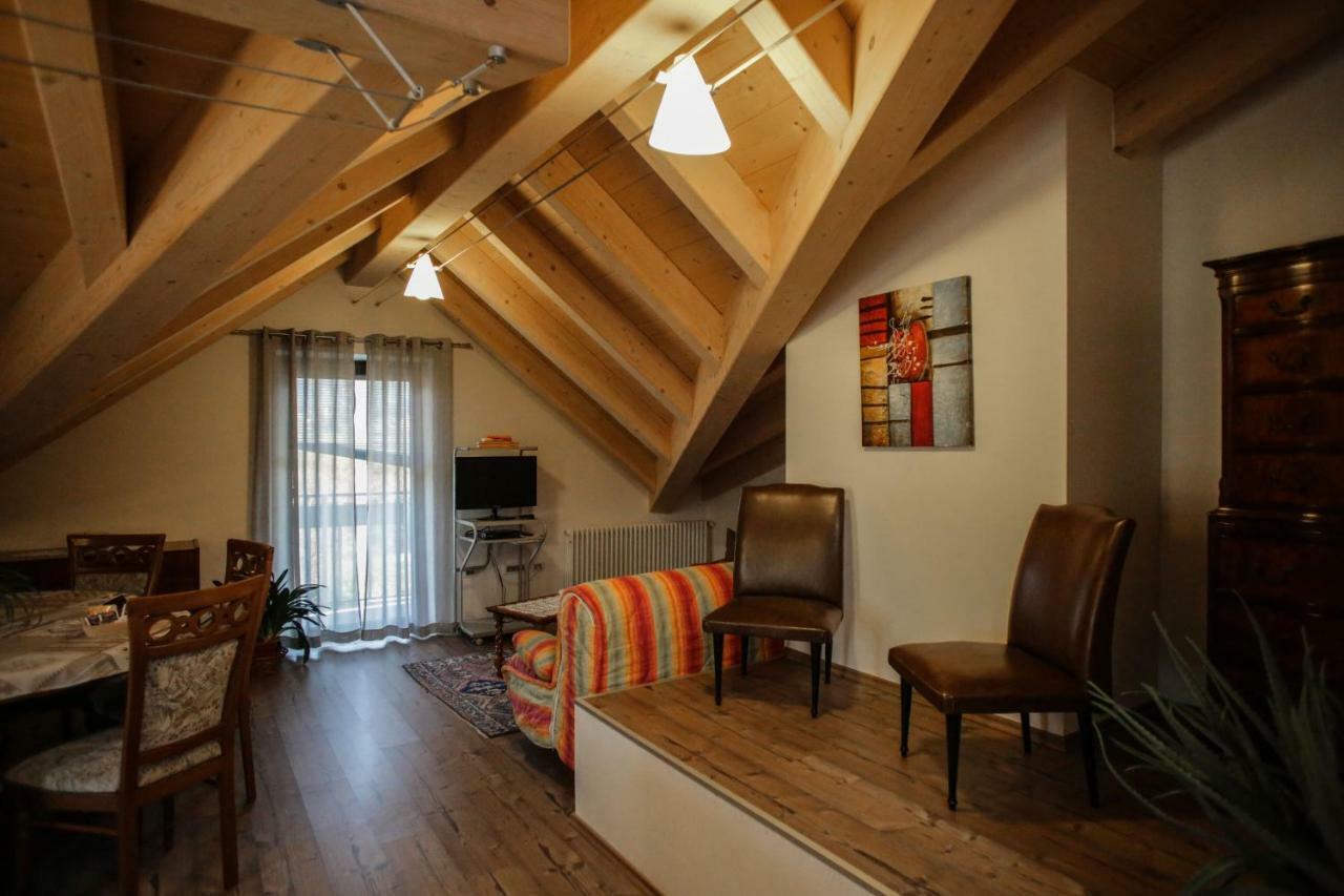 Ferienwohnung Casa De Val Calceranica al Lago Exterior foto